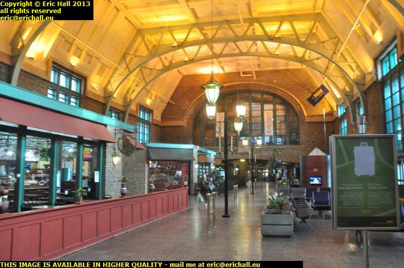 interior quebec railway station