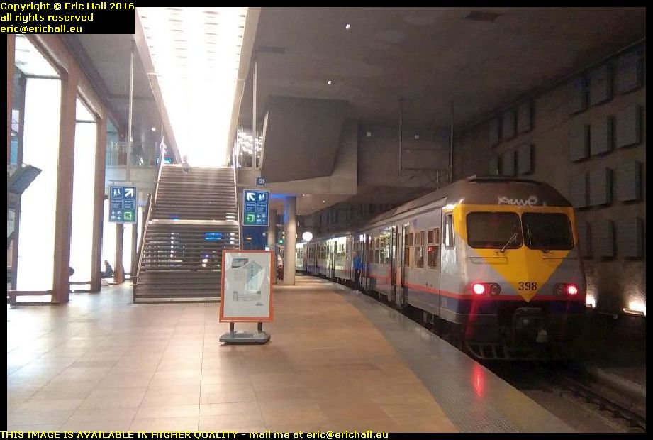 sncb multiple unit antwerp central station belgium october octobre 2016