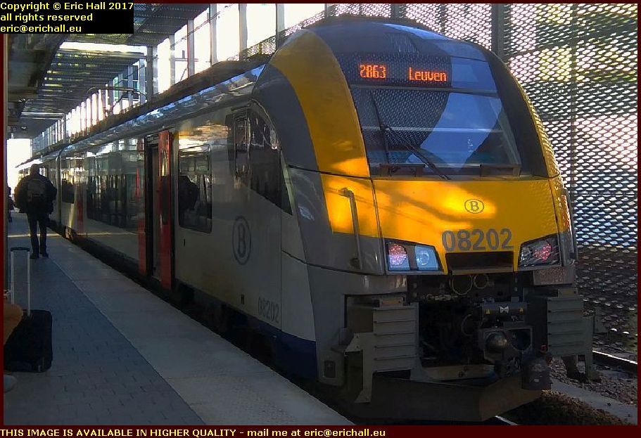 railway locomotive multiple unti leuven railway station belgium january janvier 2017
