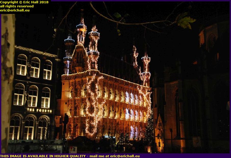 night  town hall stadhuis christmas lights leuven louvain belgium