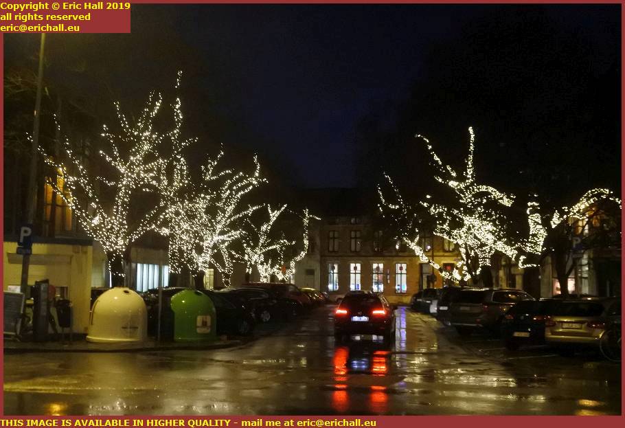 december christmas lights vismarkt leuven louvain belgium 