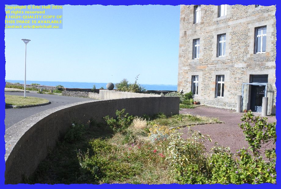 n°6, residence vauban, 2 place d'armes, granville, haute ville, france