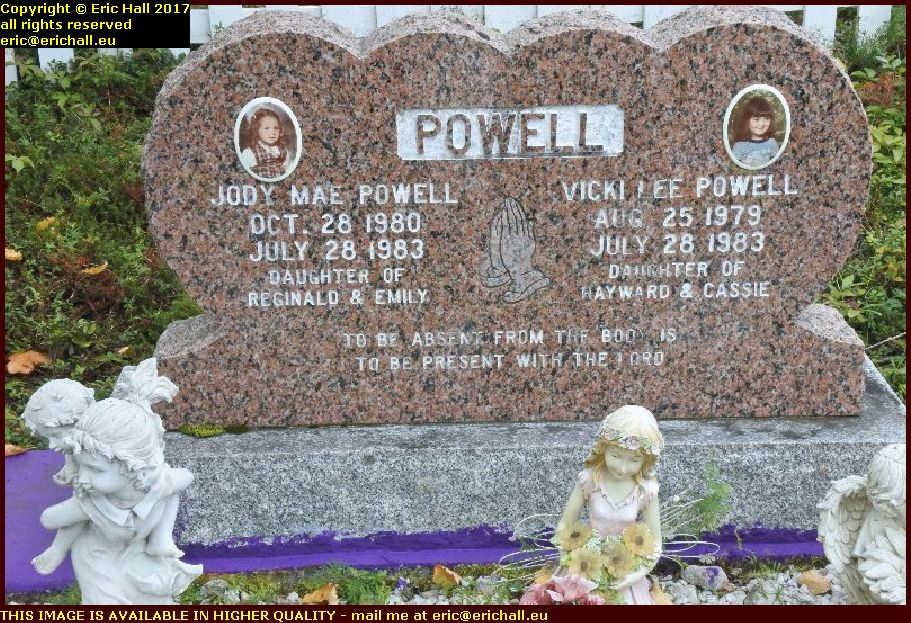 grave jody mae powell vicky lee powell north west river cemmetery labrador canada september septembre 2017