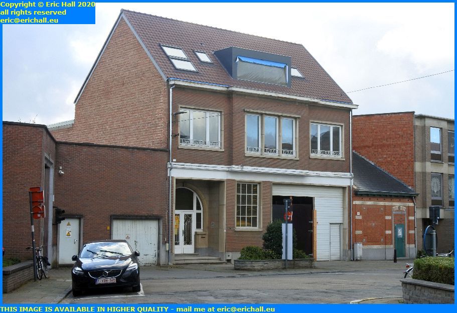 house with new roof dekenstraat leuven belgium Eric Hall