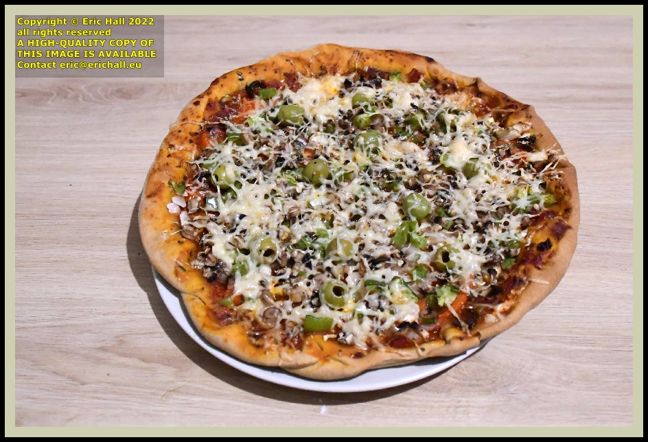 vegan pizza place d'armes Granville Manche Normandy France Eric Hall photo January 2022