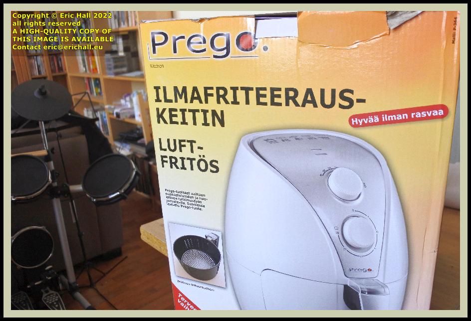 prego air fryer place d'armes granville normandy france photo Eric Hall february 2022