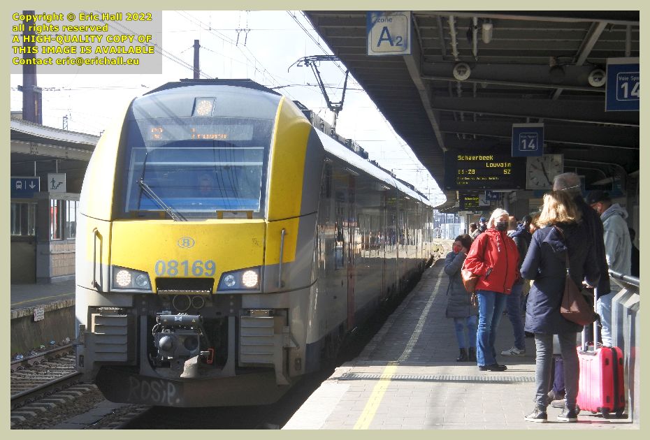 sncb class am 08 multiple unit gare du midi brussels belgium Eric Hall photo April 2022