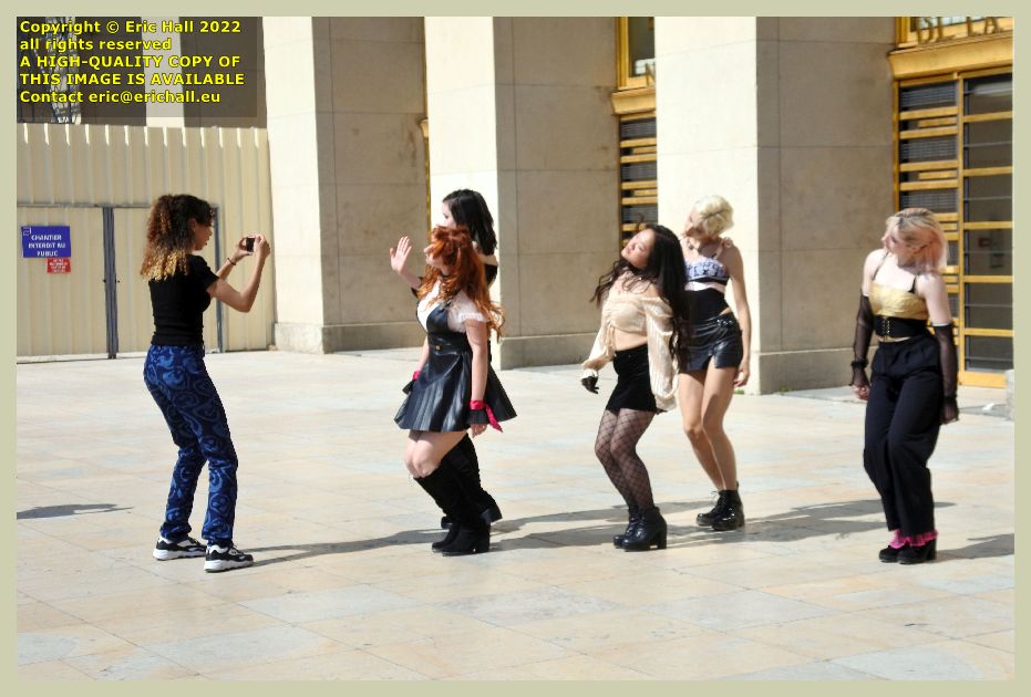 dancing girls trocadero paris France Eric Hall photo April 2022