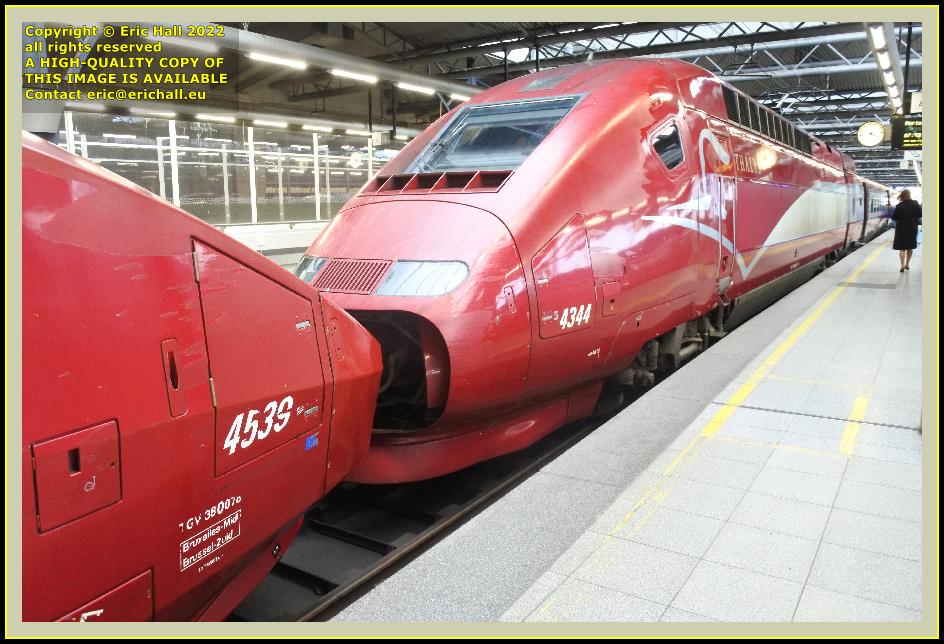 TGV Réseau 38000 tri-volt 4539 PBA Thalys PBKA 4344 gare du midi brussels belgium Eric Hall photo May 2022