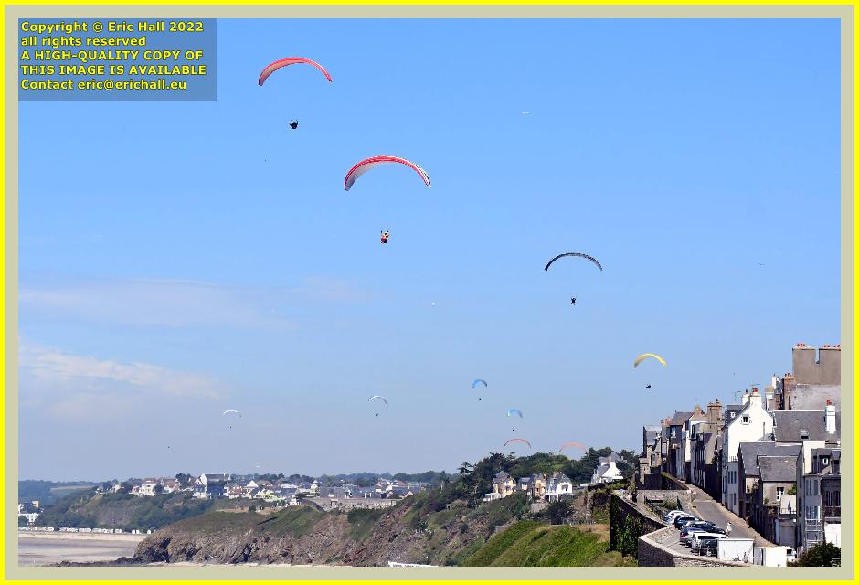 hang gliders place d'armes Granville Manche Normandy France Eric Hall photo July 2022