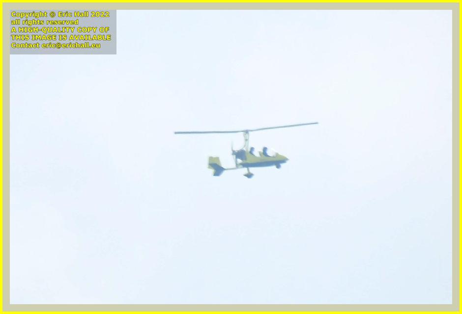 yellow autogyro baie de mont st michel Granville Manche Normandy France Eric Hall photo July 2022