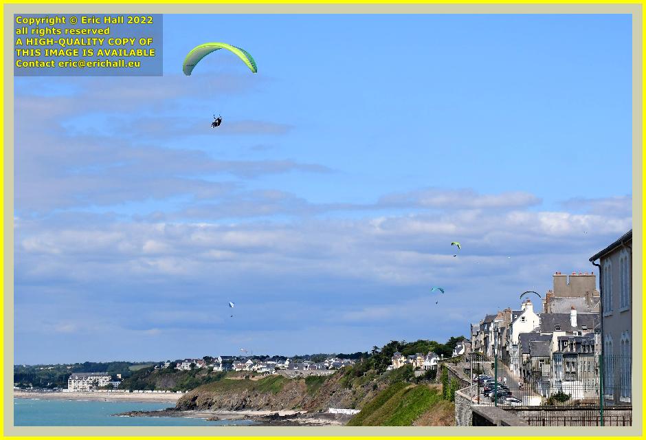 hang gliding place d'armes Granville France Eric Hall photo July 2022
